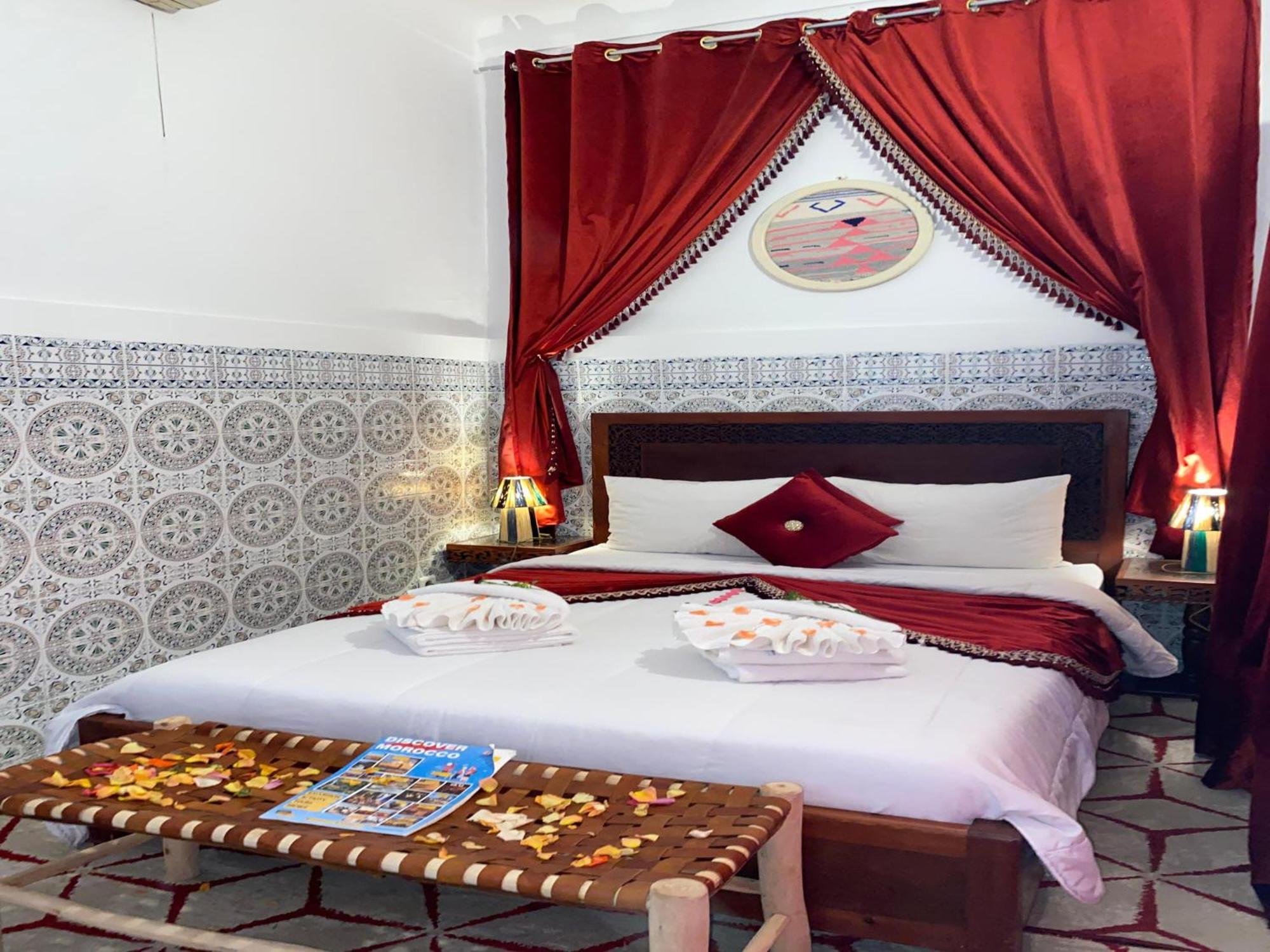 Riad Lazord De Marrakech Entier 마라케시 외부 사진
